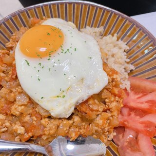 新玉ねぎdeミートソース丼